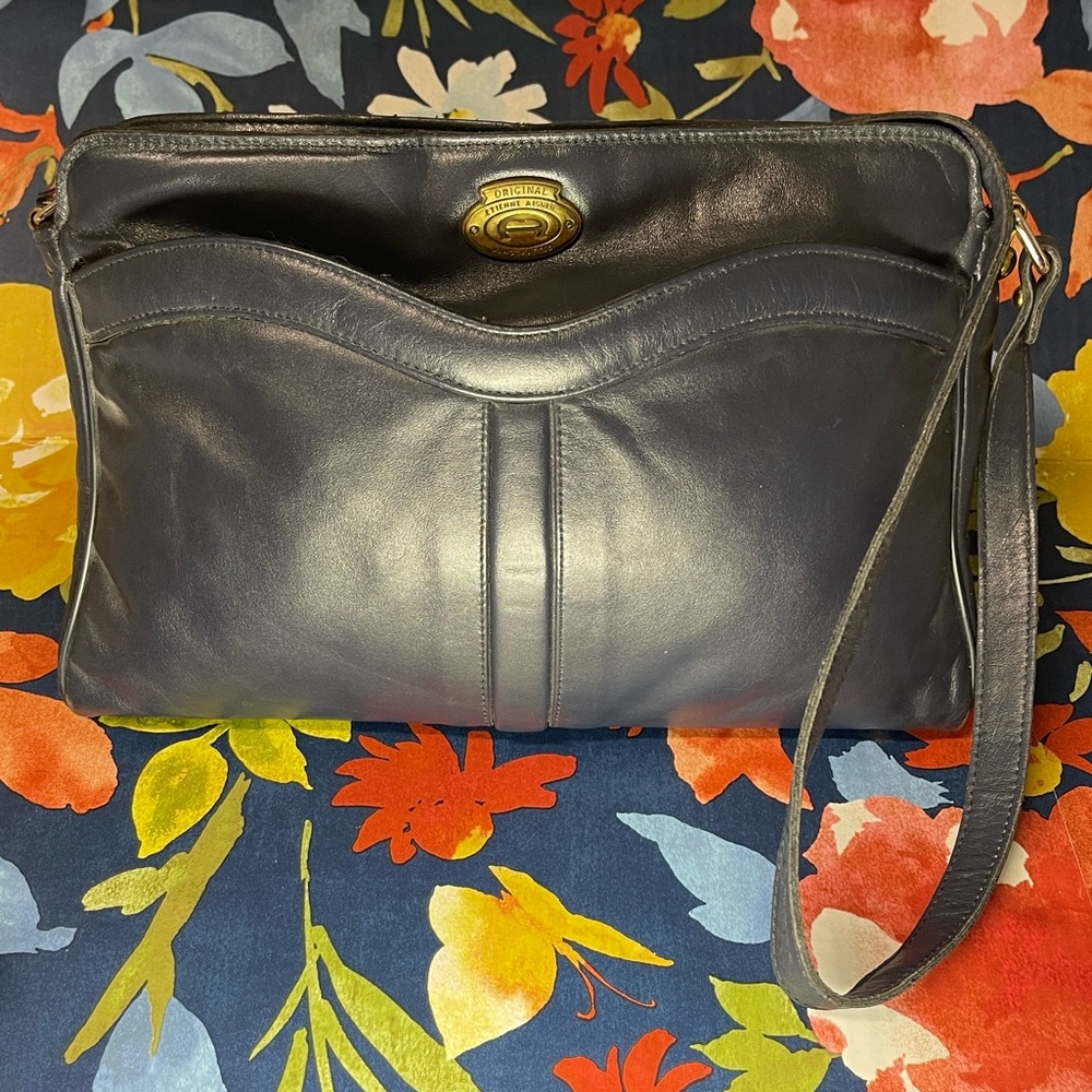 Aigner Blue Vintage Leather Crossbody Bag
13in x 7in
